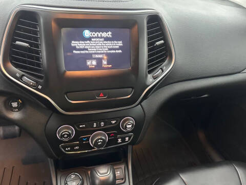 2019 Jeep Cherokee Latitude Plus