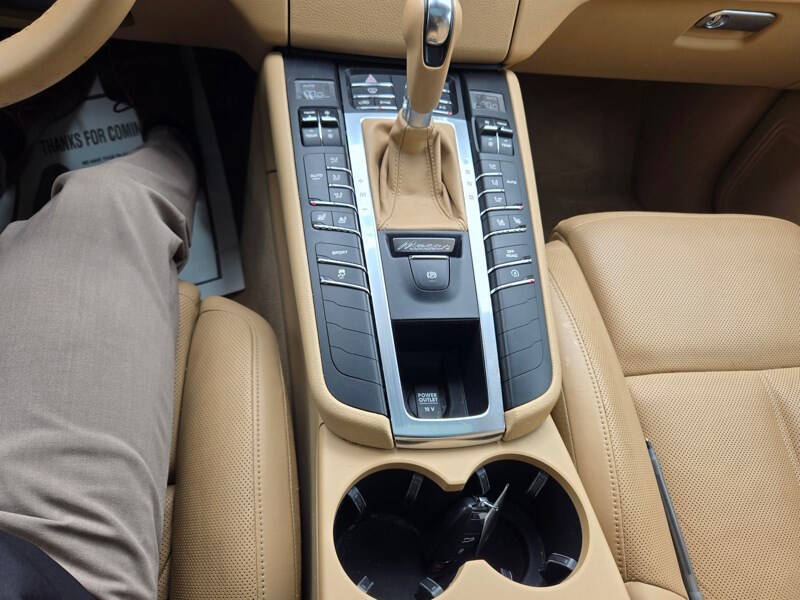 2016 Porsche Macan S