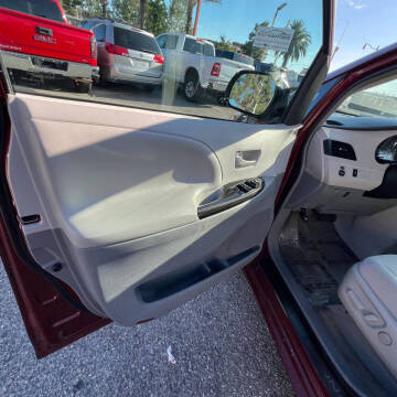2013 Toyota Sienna