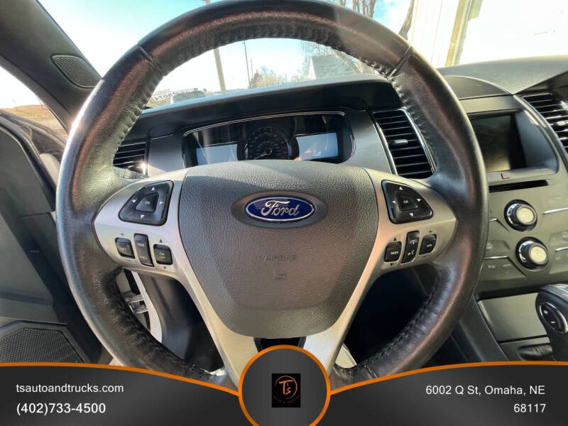 2015 Ford Taurus SEL