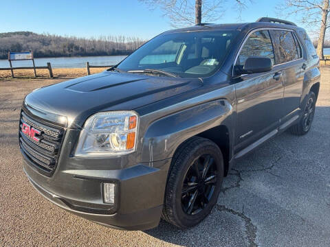 2017 GMC Terrain for sale at Monroe Auto's, LLC in Parsons TN