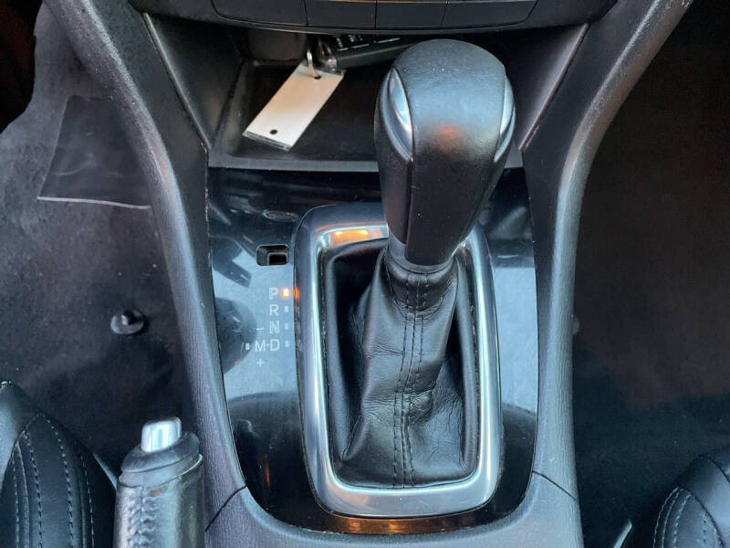 2015 Mazda MAZDA6 i Touring