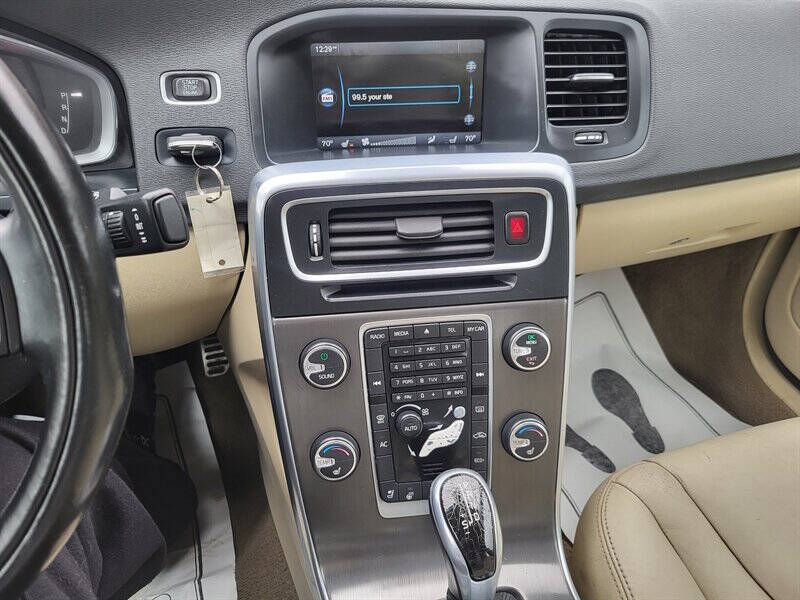 2015 Volvo S60 T5 Drive-E Premier