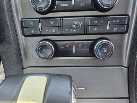 2011 Ford Taurus SEL