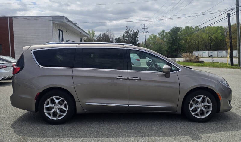 2018 Chrysler Pacifica Touring L Plus