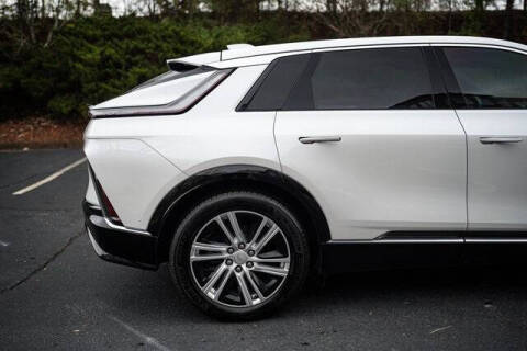 2024 Cadillac LYRIQ Tech