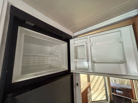 2005 Freightliner XCS Chassis