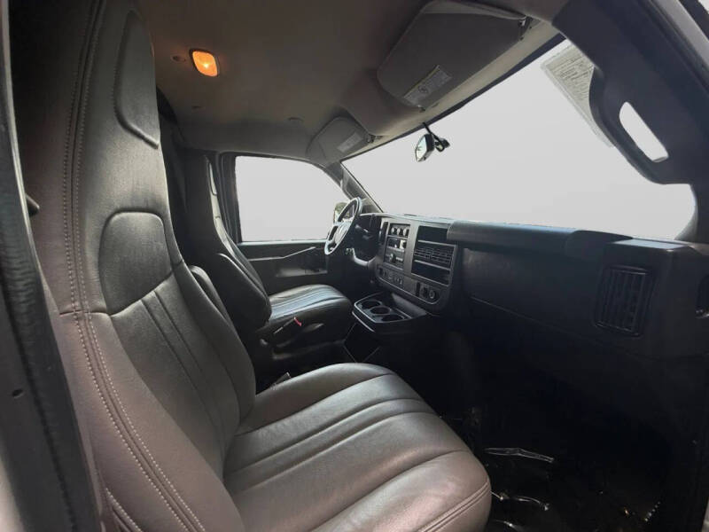2020 Chevrolet Express 2500