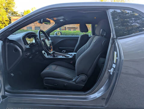 2022 Dodge Challenger SXT