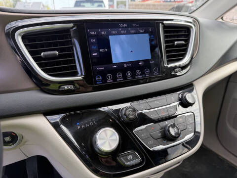 2018 Chrysler Pacifica Touring L Plus