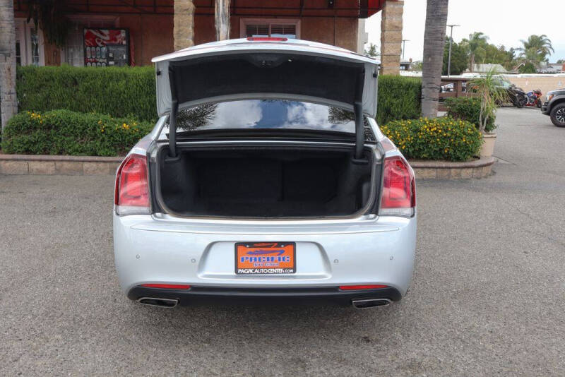 2023 Chrysler 300 S V6
