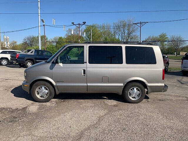 2002 Chevrolet Astro LT