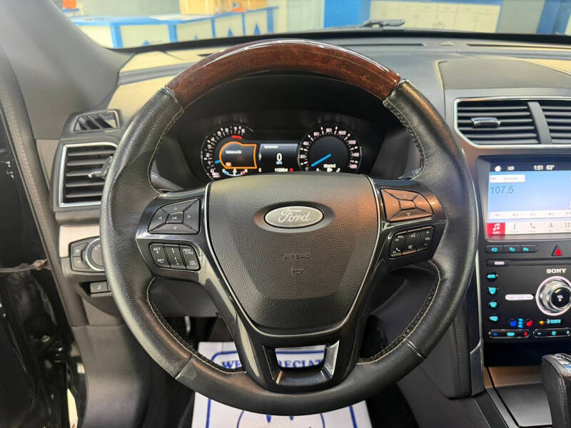 2019 Ford Explorer Platinum