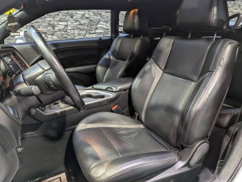 2022 Dodge Challenger SXT