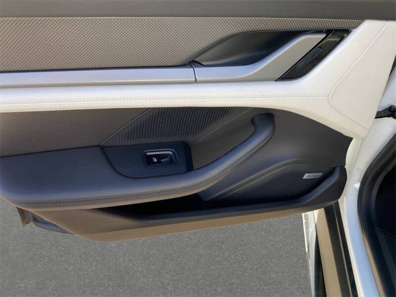 2020 Porsche Taycan Turbo