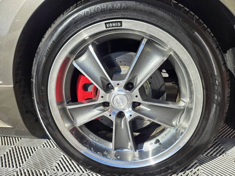 2005 Ford Mustang GT Premium