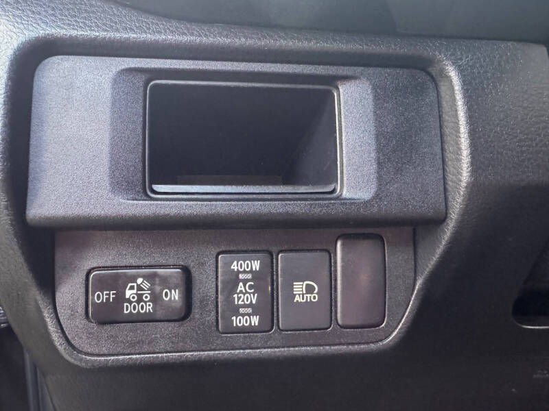 2018 Toyota Tacoma SR5 V6