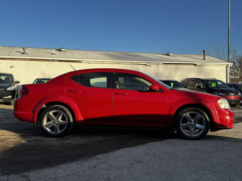 2011 Dodge Avenger Lux