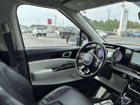 2024 Kia Carnival EX