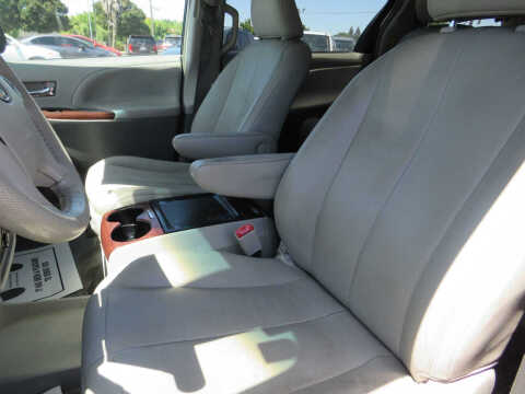 2013 Toyota Sienna