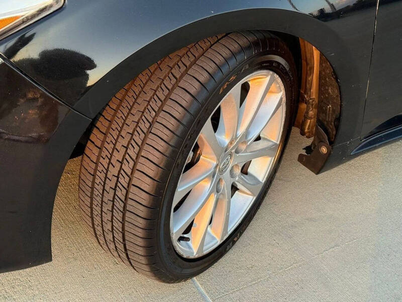 2014 Toyota Avalon XLE