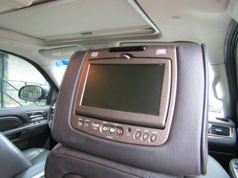 2013 Cadillac Escalade Platinum Edition