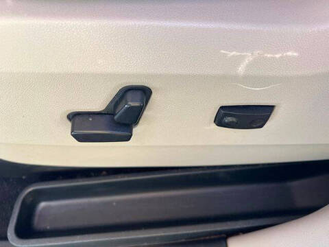 2013 Chrysler Town and Country Touring