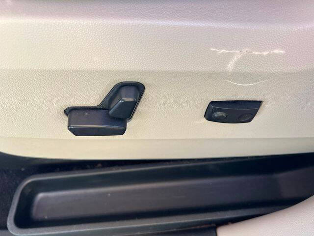 2013 Chrysler Town and Country Touring