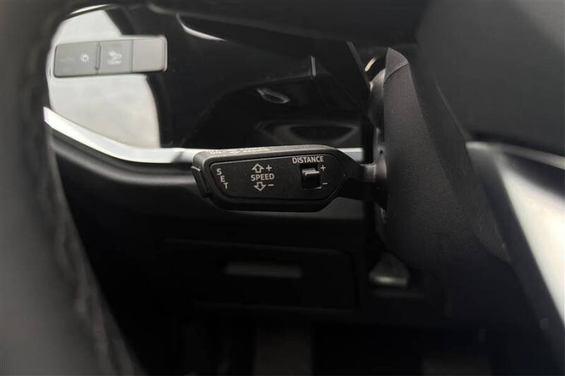 2024 Audi Q3 quattro S line Premium 45 TFSI