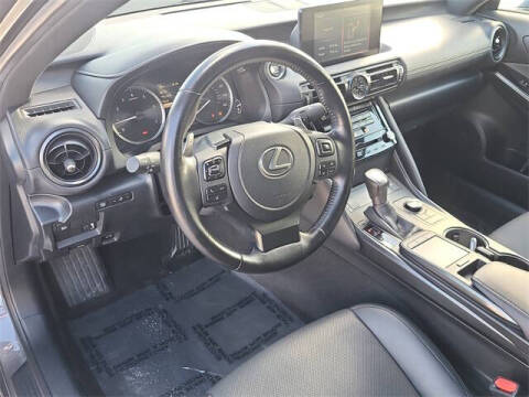 2024 Lexus IS 350 F SPORT Design