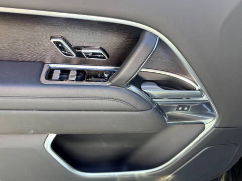 2023 Land Rover Range Rover P530 SE