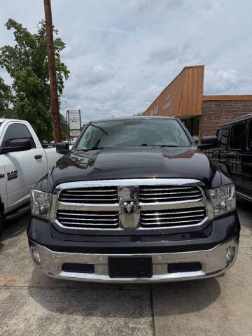2016 RAM 1500 SLT