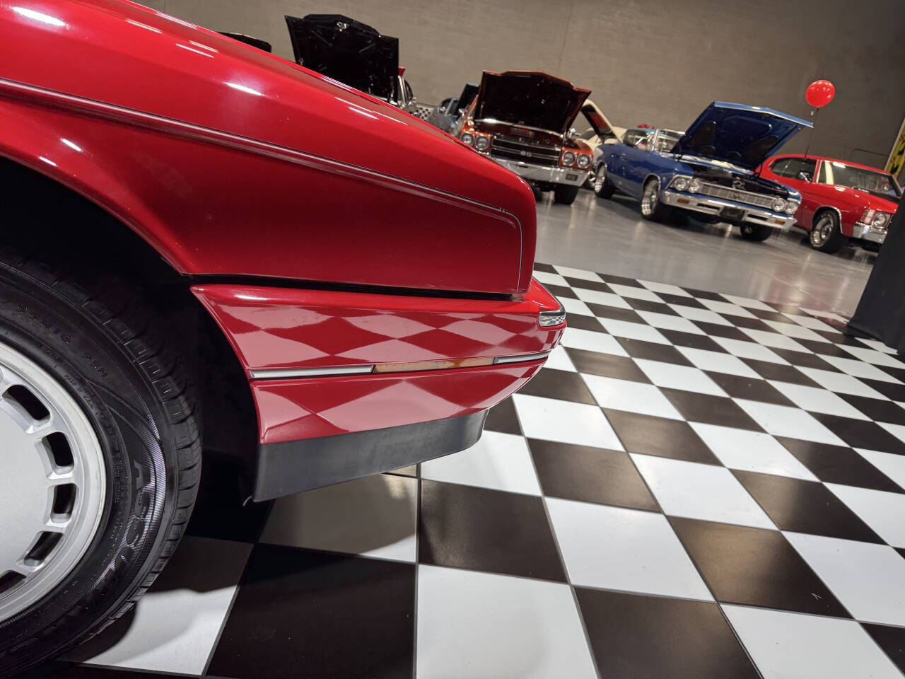 1990 Cadillac Allante 36