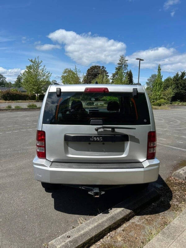 2012 Jeep Liberty Latitude