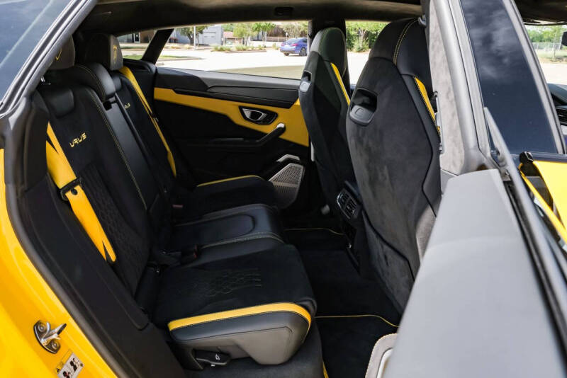 2024 Lamborghini Urus S