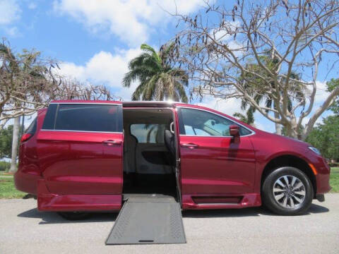 2021 Chrysler Pacifica Touring L