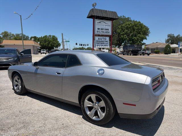 2017 Dodge Challenger SXT