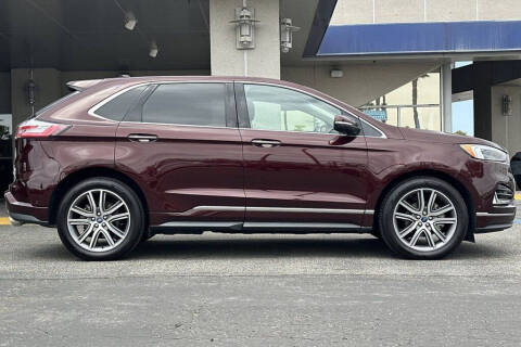 2019 Ford Edge Titanium