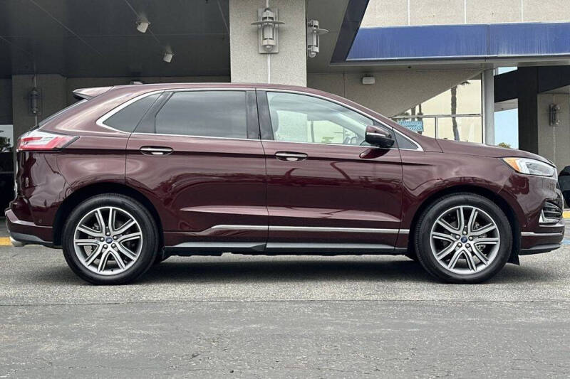 2019 Ford Edge Titanium
