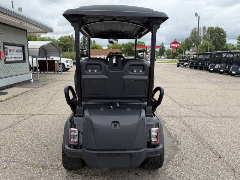 2025 Epic E40FX Lithium LSV