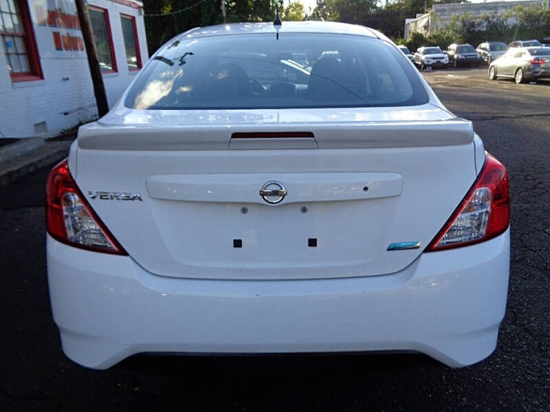 2016 Nissan Versa 1.6 S