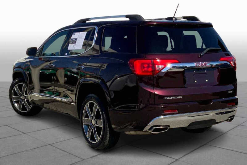 2017 GMC Acadia Denali