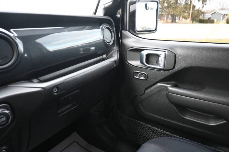 2022 Jeep Gladiator Altitude