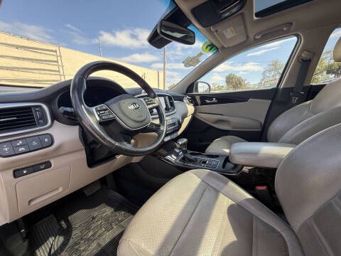 2019 Kia Sorento EX V6