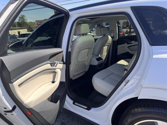 2024 Audi Q8 e-tron quattro Premium