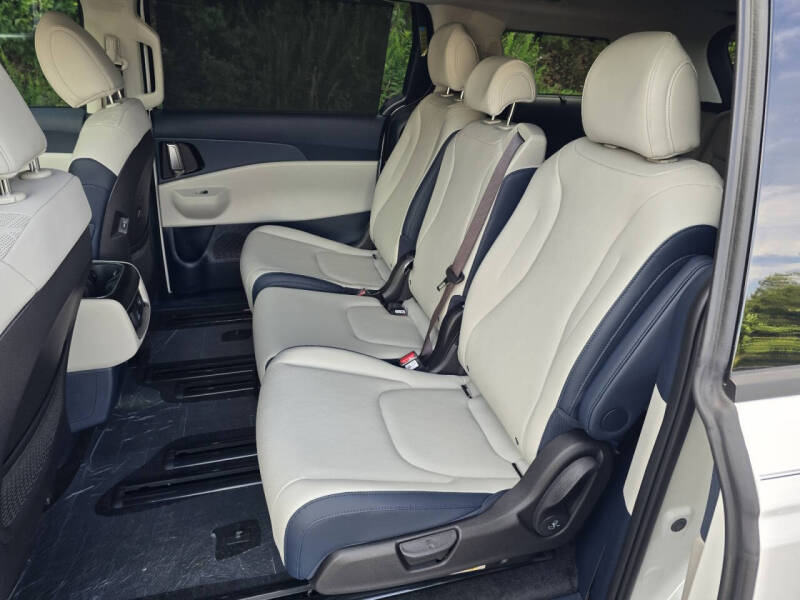 2026 Kia Carnival SX