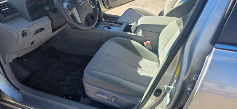 2011 Toyota Camry LE