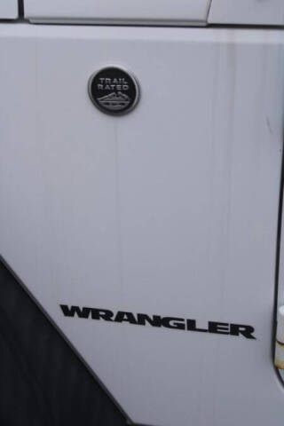 2017 Jeep Wrangler Willys Wheeler