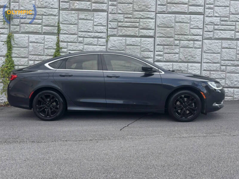 2017 Chrysler 200 Limited Platinum