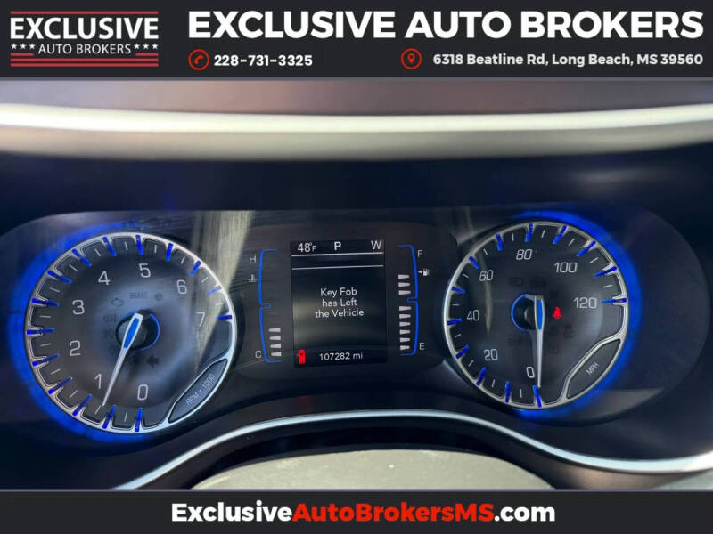 2023 Chrysler Voyager LX